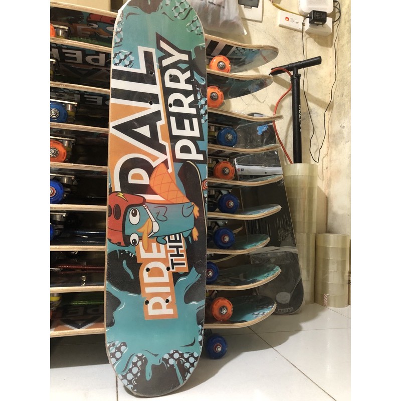 Ván trượt skateboard thể thao Có đèn Led CỰC CHẤT - MẶT NHÁM HÌNH ĐẶC SẮC