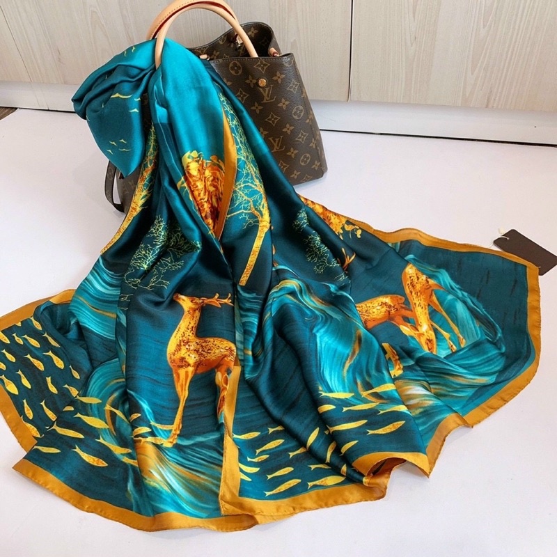 Khăn Lụa Cổ Lụa Cao Cấp Hoạ Tiết Sang Trọng Dành Cho Quý Bà