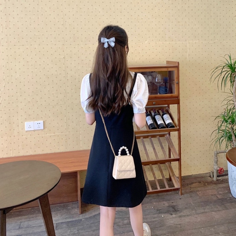 Sét yếm kèm áo  sơ mi tay phồng