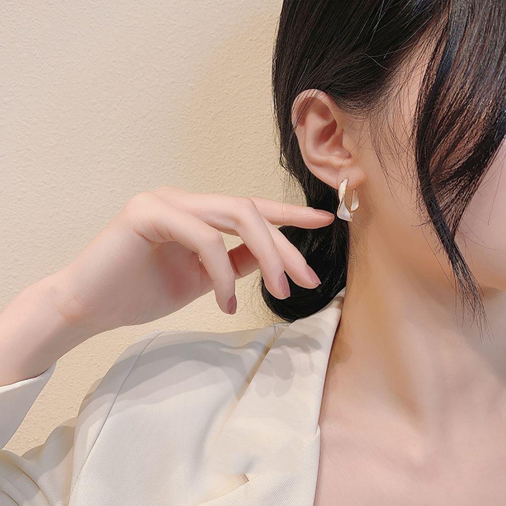 Khuyên Tai Dạng Vòng Xoắn Bằng Hợp Kim Dầu Mới Cho Nữ