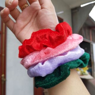 Cột tóc Scrunchies vải nhung