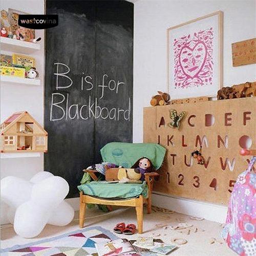 Giấy dán tường dùng làm bảng đen cho bé