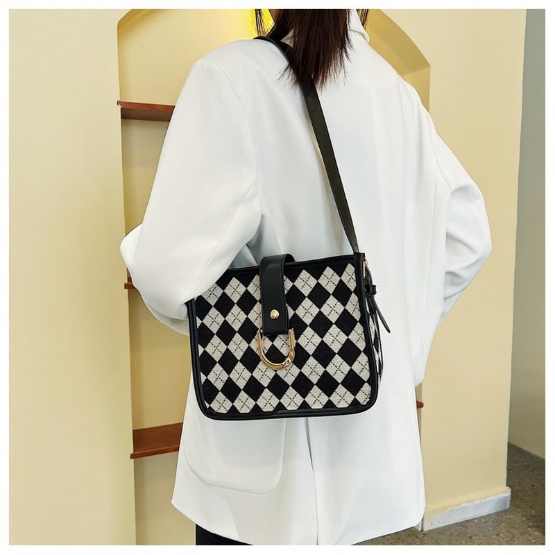 Túi Đeo Chéo Phong Cách Hàn Quốc Mới Năm 2022 NB00234