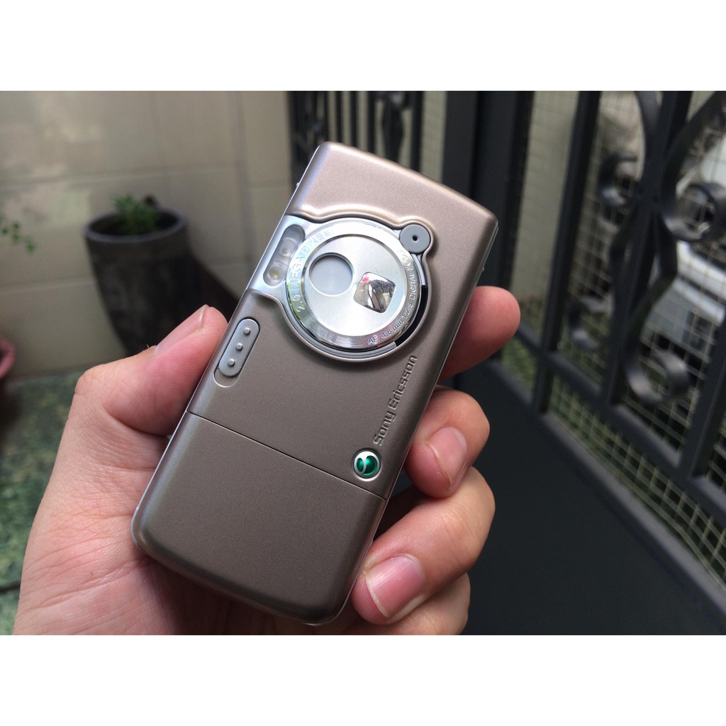 Điện thoại Sony Ericsson W700i chính hãng