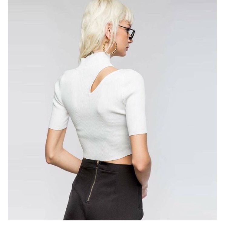 (có sẵn) Áo thun gân cutout - Cutout Tee - Freesize (trắng-đen) | BigBuy360 - bigbuy360.vn