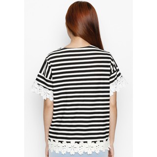 Áo kiểu nữ viền ren - Lovadova B04C006