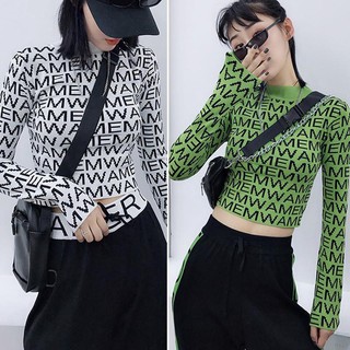 Áo Croptop tay dài hoạ tiết chữ in phong cách Hàn Quốc