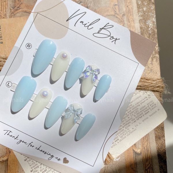 Nailbox thiết kế c093 màu xanh dương đính nơ dễ thương đi học cebi.nailbox
