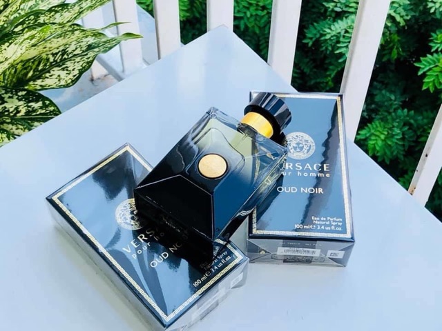 Nước hoa Versace Pour Homme Oud Noir Edp 100ml