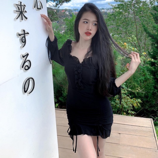 Đầm body đen nhún tay dài