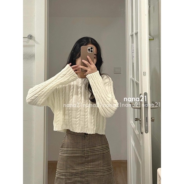 Áo len croptop vặn thừng | BigBuy360 - bigbuy360.vn