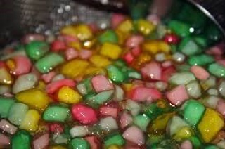 Hạt lựu nấu chè