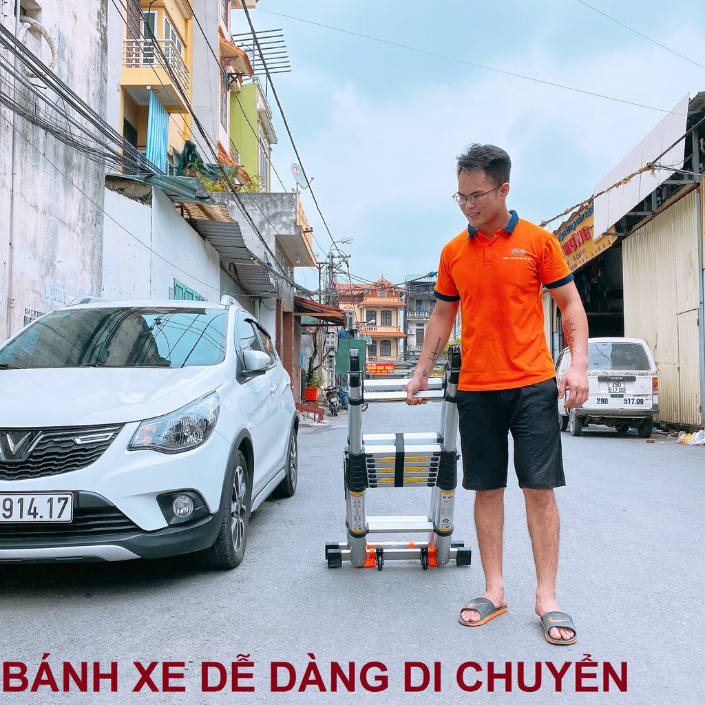 Thang nhôm rút đôi chữ A MOMEN các kích thước [3.8m,4.4m,5.0m,5.6m] CÓ 2 THANH CHỐNG TRƯỢT KÈM BÁNH XE dễ dàng di chuyển