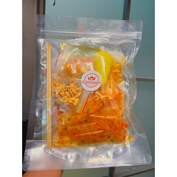 Bánh tráng cuộn ruốc bơ