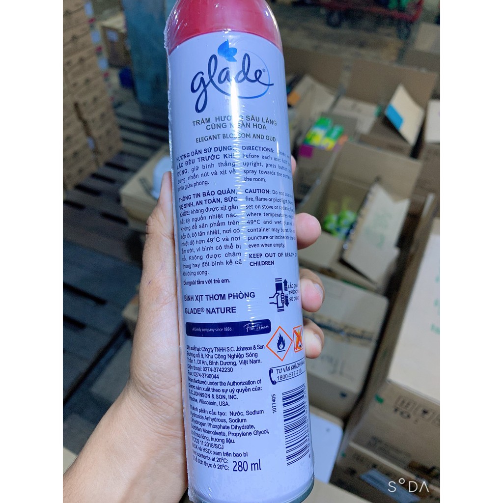 Xịt Phòng Glade Hương Trầm Hương Sâu Lắng 280ml