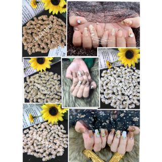 Hoa bột gắn móng tay_cúc (bán theo cái sale tháng 5)