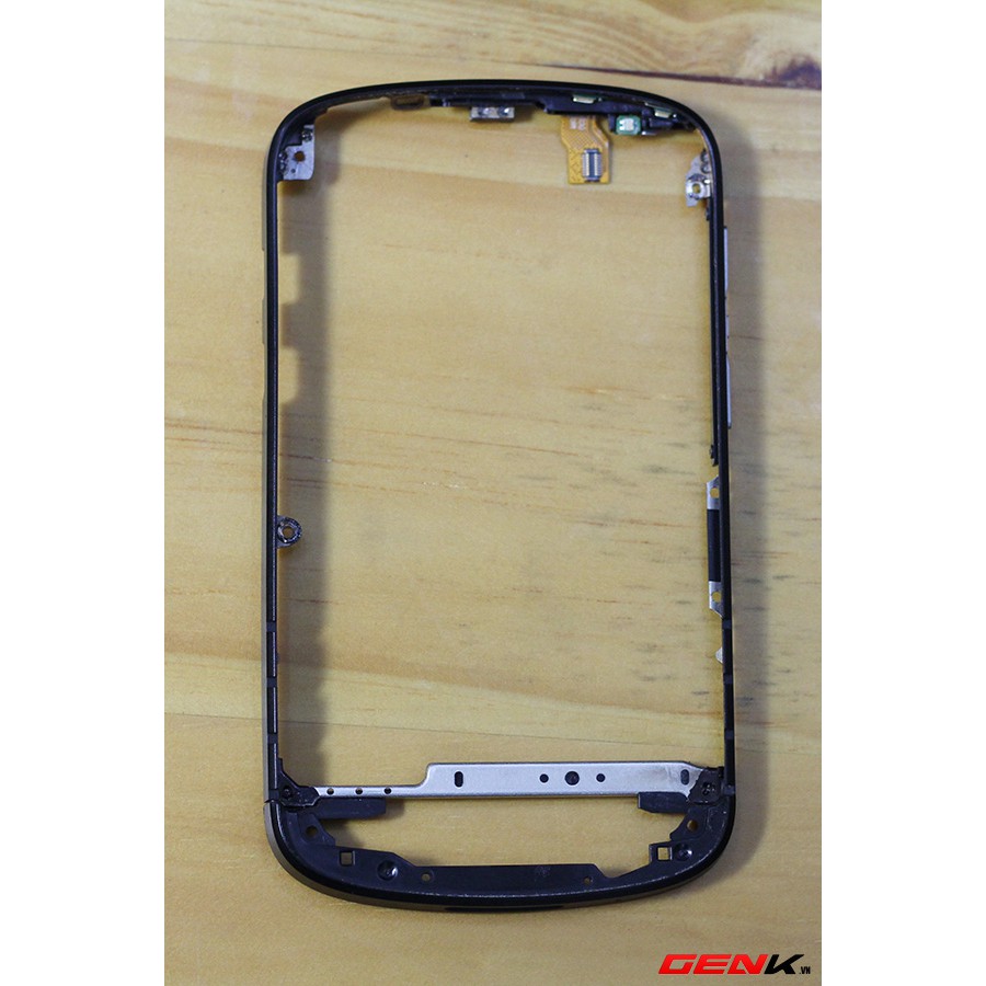 Viền benzen Blackberry Q10