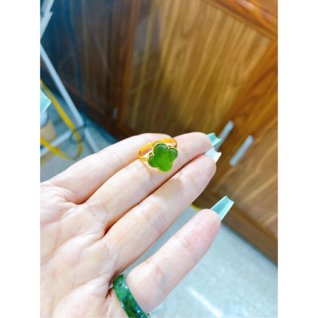 Nhẫn vàng 10kara cỏ 4 lá Ngọc Sơn thủy