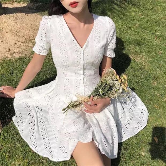 Váy trắng ulzzang