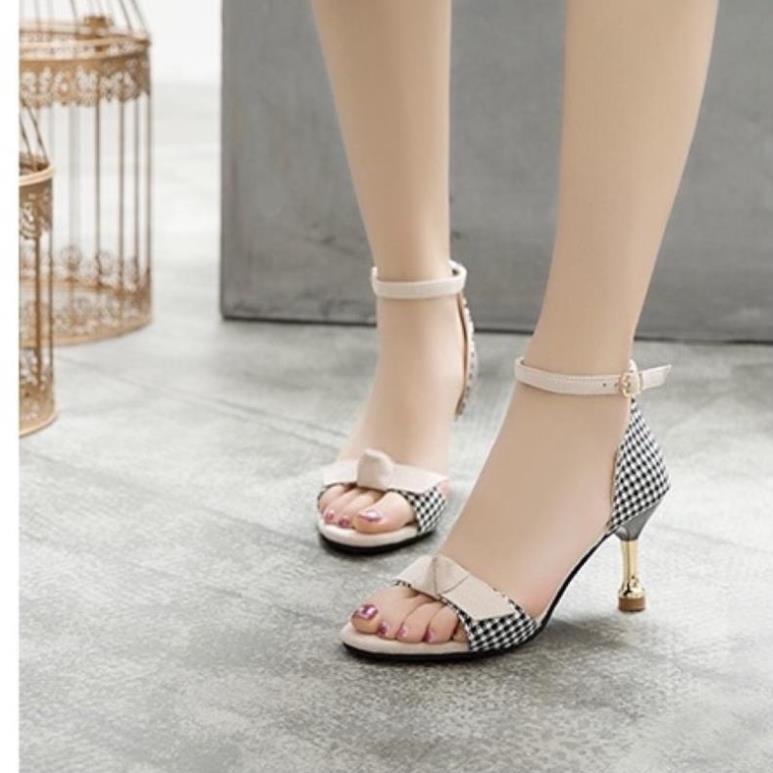 Giày cao gót nhọn 7p quai bản chéo caro kết nơ nữ tính - SD09