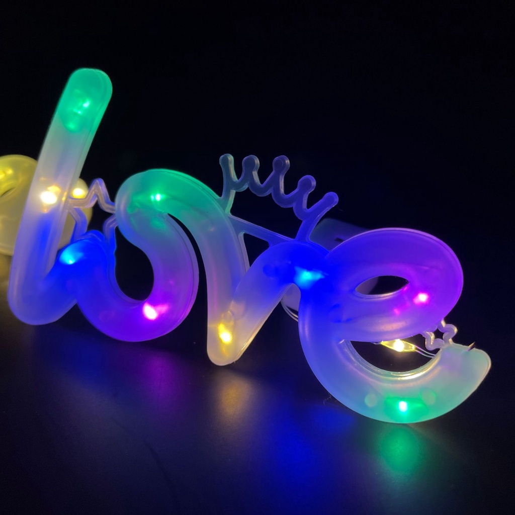 Đèn led chữ LOVE chạy bằng pin dùng trang trí hoa và quà tặng đã có sẵn pin