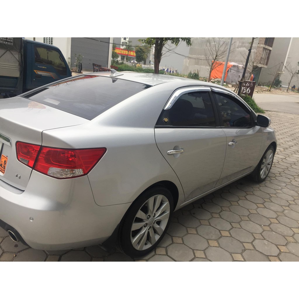 Vè che mưa Kia Forte mạ chrome