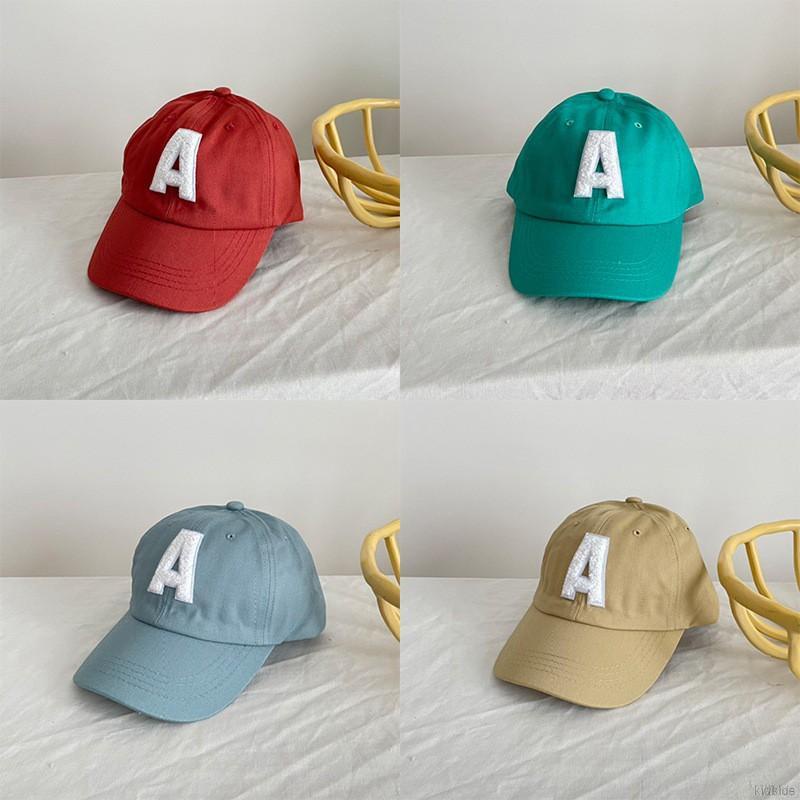 Mũ lưỡi trai phối chữ thêu sành điệu