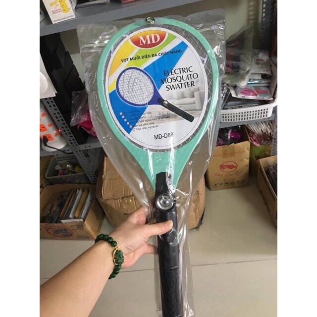 Vợt muỗi sạc tích điện cao cấp kèm đèn sáng.