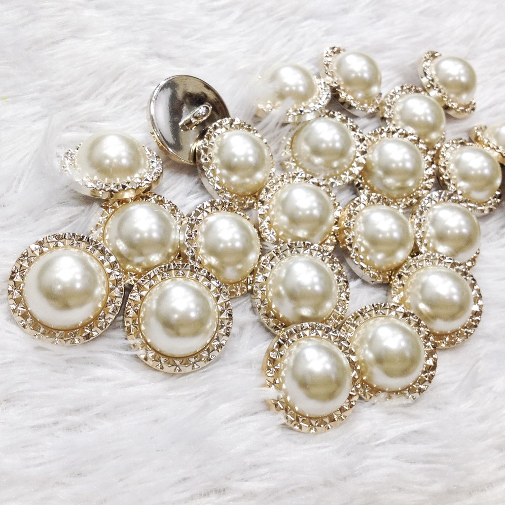 Cúc áo dạ hạt trai viền vàng nút khoác tweed kem đính kết trang phục nhiều size