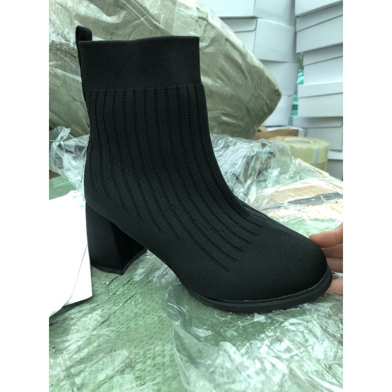 BỐT LEN CAO CỔ  BOOT LEN NỮ CỔ LỠ CHẤT LEN DÀY ÔM CHÂN VÂN SỌC B03