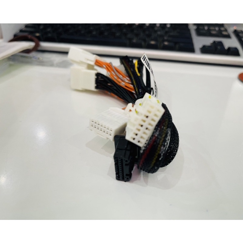 Tự Động Lên Xuống Kính Toyota Cross