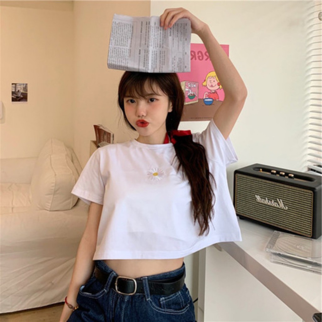 ÁO THUN NỮ CROPTOP TAY NGẮN CỔ TRÒN THÊU HÌNH BÔNG CÚC NHỎ XINH XẮN KIỂU HÀN 2020 PF309A | BigBuy360 - bigbuy360.vn