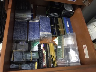 Adapter cho màn hình máy tính và cho laptop