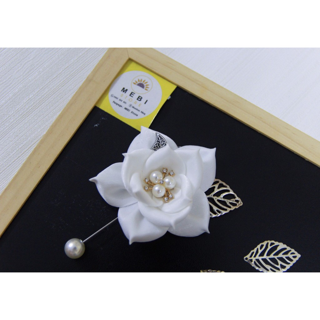 (Ảnh thật) hoa cài áo MEBI Handmade mẫu hoa cánh nhọn chất liệu gấm mix phụ kiện đá cao cấp NOBOX (hoa size 10cm)