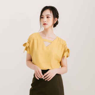 Áo sơ mi dây buộc