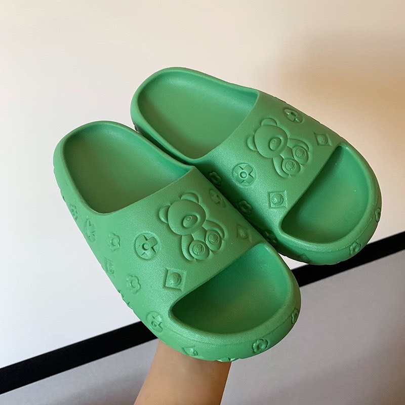 Dép Hình Gấu LV Quai Ngang In Nổi 3D Đúc Nguyên Khối Siêu Hot NEW2022,Dép Gấu Cute Cực Xinh Phong Cách Tiểu Thư,Dép Cute