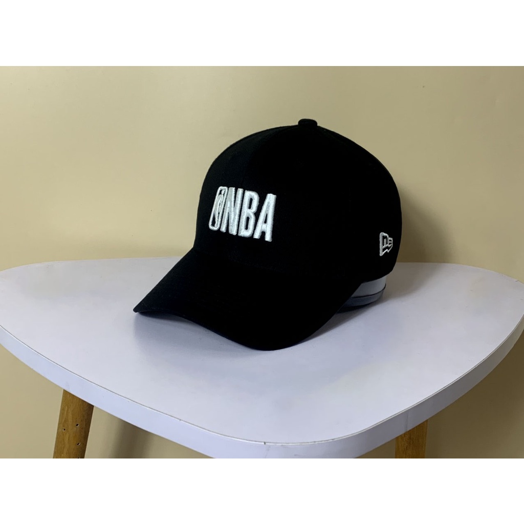 Nón kết Mũ lưỡi trai NBA đen logo thêu trắng dành cho nam nữ Free size