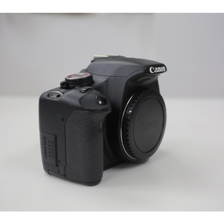 Bộ máy ảnh Canon 500D kèm ống kính 18-55 USM