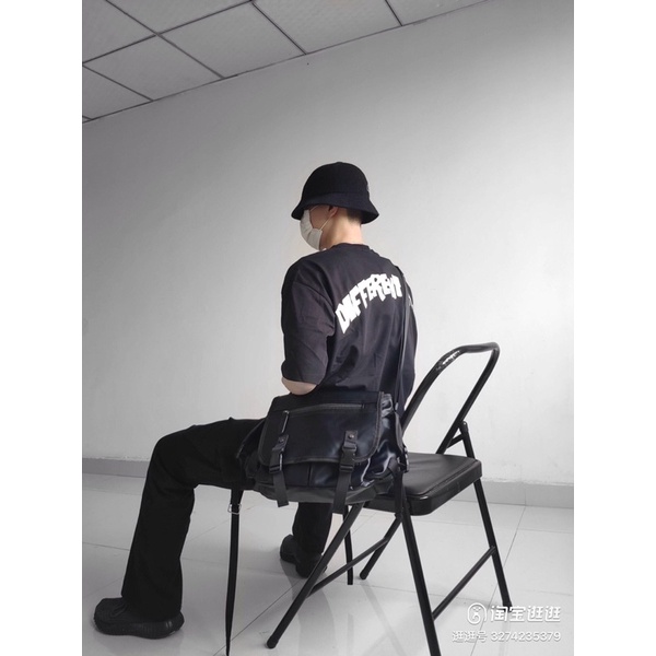 TÚI ĐEO CHÉO NAM NỮ DA TRƠN ĐEN BÓNG NHẸ CAO CẤP