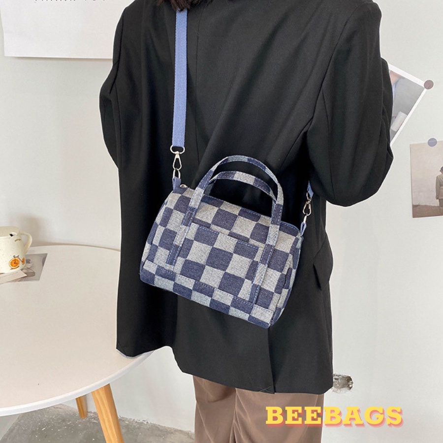 Túi Xách Jean Họa Tiết Caro Cầm Tay, Đeo Chéo Màu Đen, Xanh Đậm | TX45 | Túi Cầm Tay Vải Jean Năng Động Cá Tính Đi Chơi