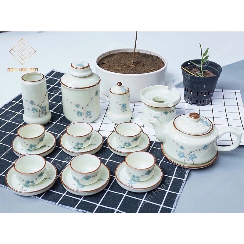 Bộ ấm trà, gốm sứ Bát tràng cao cấp bộ ấm chén tách trà vẽ hoa sen hoa đào