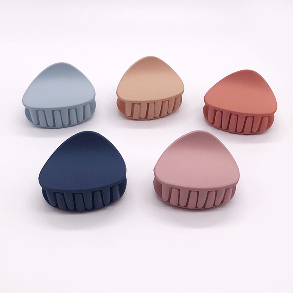 Kẹp Tóc Càng Cua Thiết Kế Tam Giác Nhỏ Xinh Màu Sắc Đơn Giản