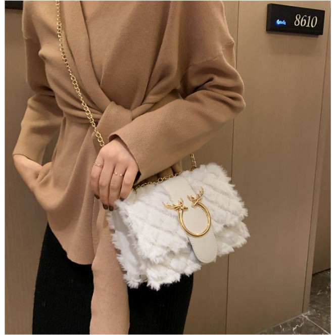 [Mã WAMT2405 giảm 10k đơn 0k] Túi xách nữ đeo chéo lông cừu sang trọng | BigBuy360 - bigbuy360.vn