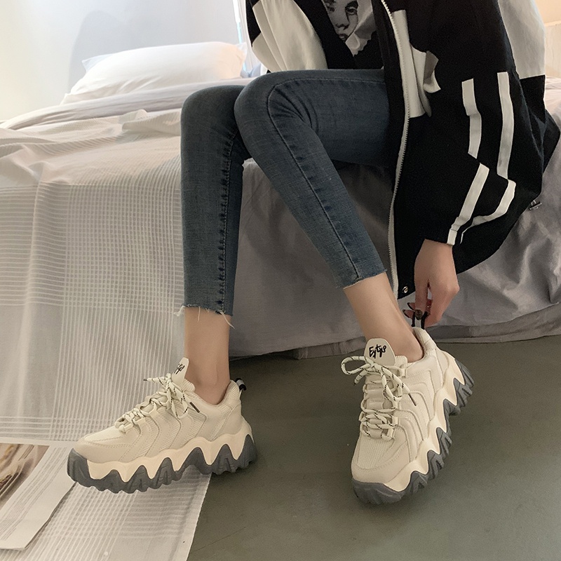 Giày thể thao nữ HOT 2023