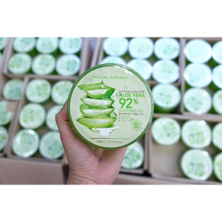 Gel Lô Hội Nature Republic Soothing & Moisture Aloe Vera 92%
