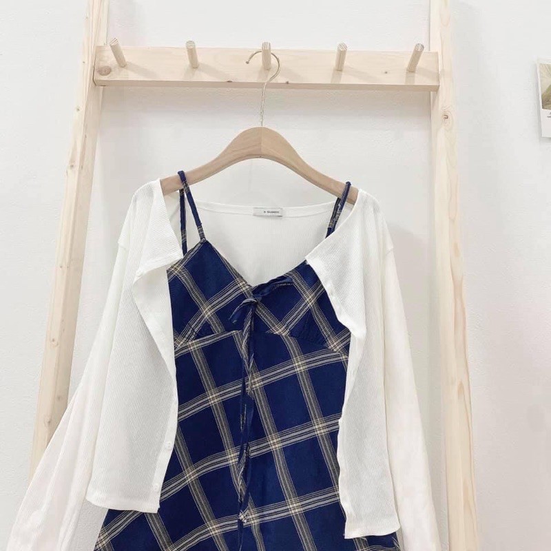 Set đầm kẻ màu xanh kết hợp với áo khoác cardigan cá tính MS115 | BigBuy360 - bigbuy360.vn