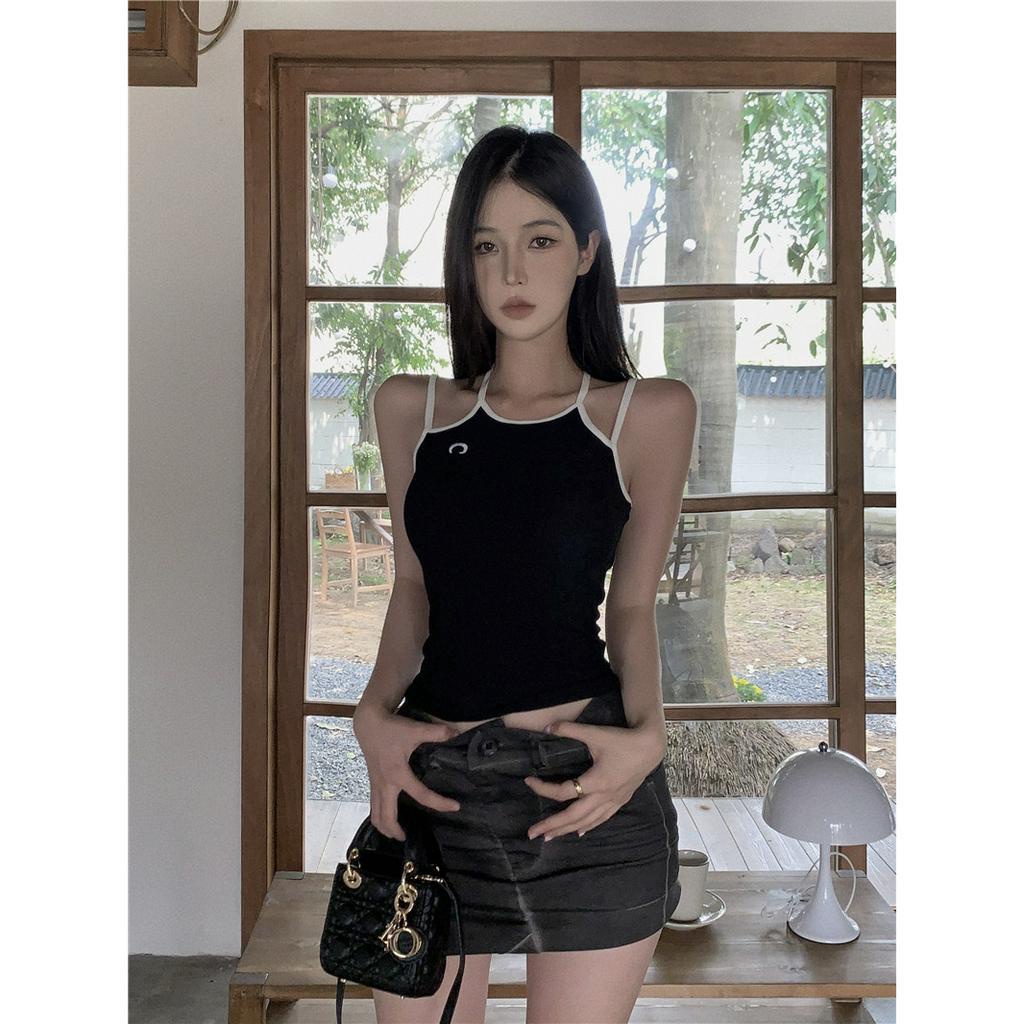 Áo Tank Top Cổ Yếm Thêu Hình Mặt Trăng Thời Trang