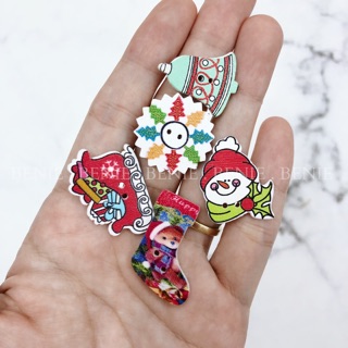 Set 5 nút gỗ Noel [mix ngẫu nhiên]