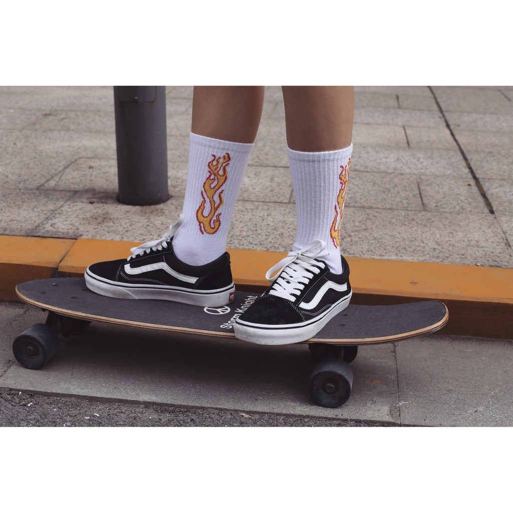 Tất cổ cao in hình ngọn lửa,tất skateboard