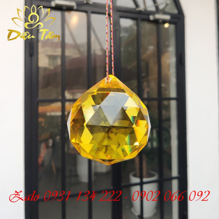 Quả cầu treo phong thủy màu vàng